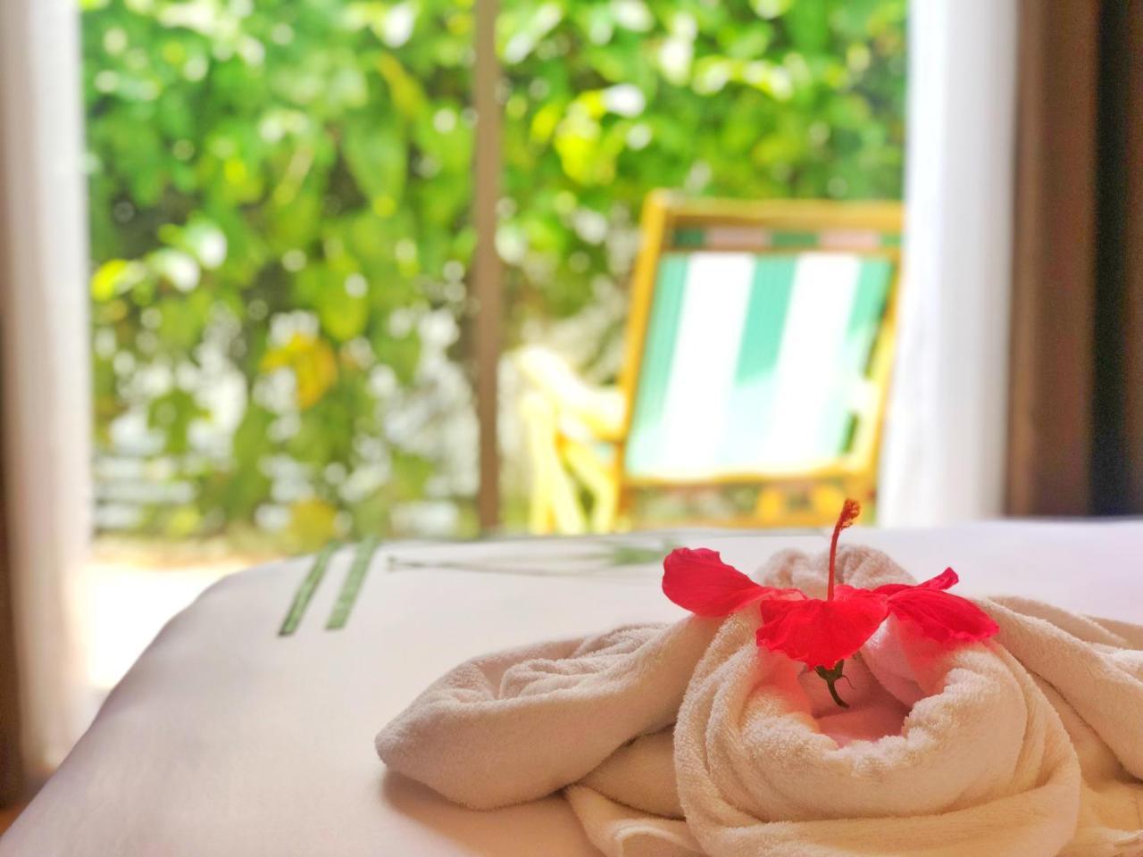 Wow Retreat Hotel Felidhoo Bagian luar foto